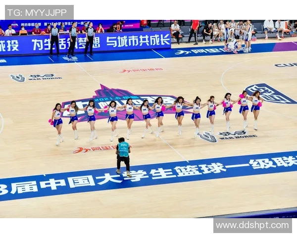 女主播与篮球明星的完美结合揭示了娱乐与体育的精彩交融
